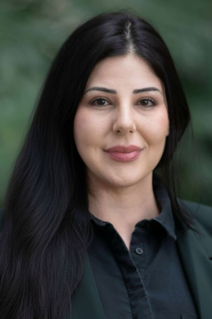 Alexia (Eredoni) Yazdani 